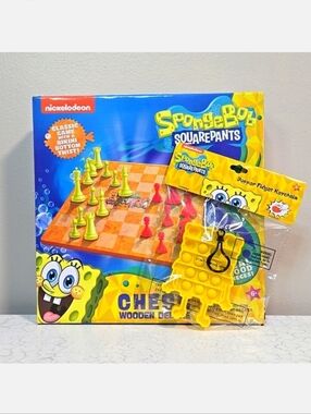Spongebob Squarepants Deluxe Wood Chess Set + Keychain ~ NWT